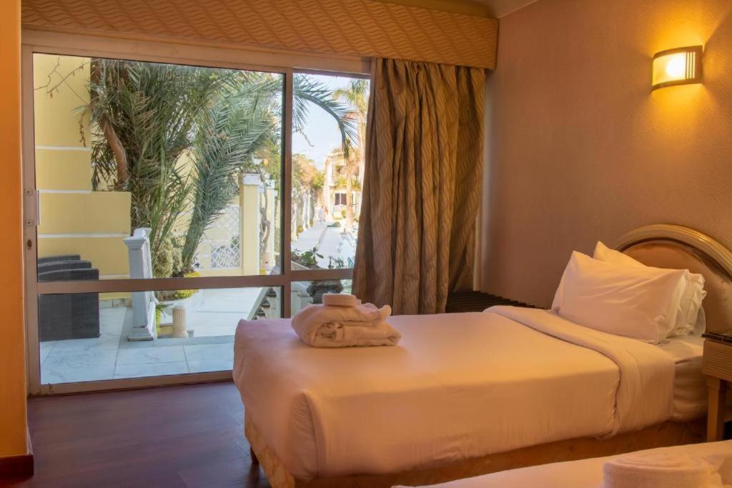 Paradise Inn Beach Resort 알렉산드리아 외부 사진